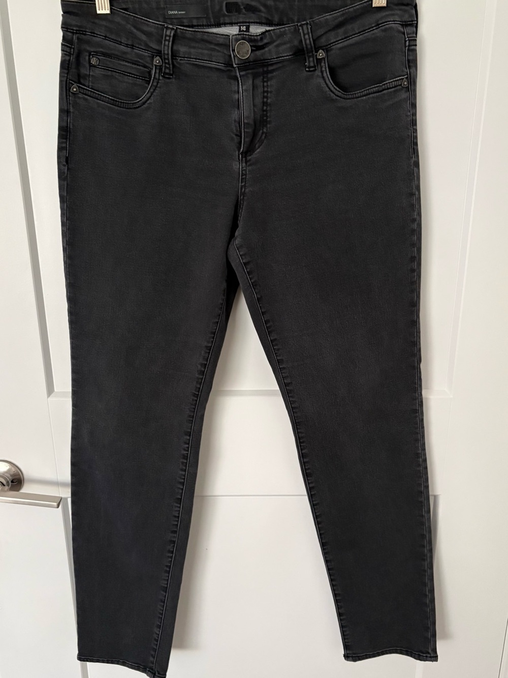 KUT from the Kloth Diana Skinny Jeans Black Wash Size 14